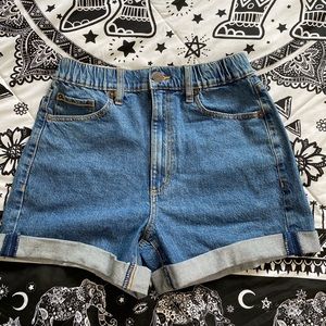 Garage Denim 80’s Mom shorts